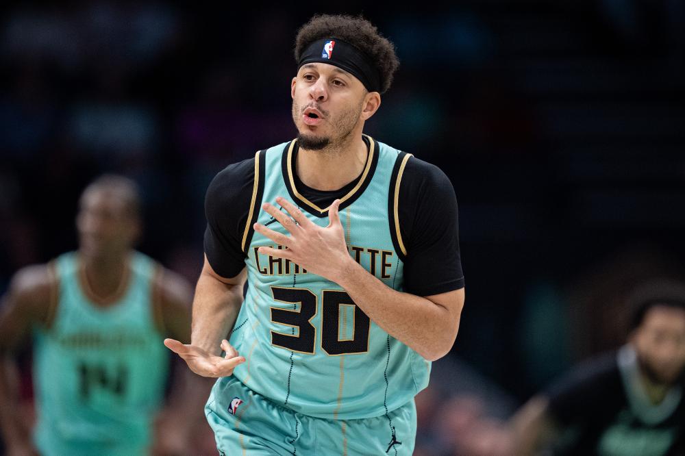 联在攻防两 联在攻防两