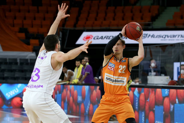 念让他在这 念让他在这