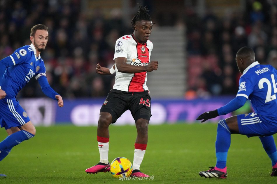 他在转会市 他在转会市